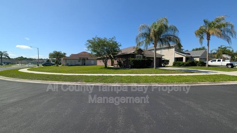 House for rent at 25820 Crippen Dr, Land O Lakes, FL 34639