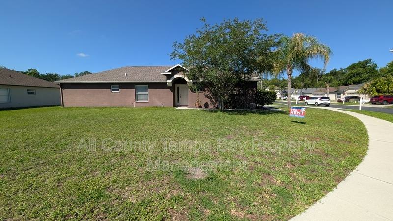 House for rent at 25820 Crippen Dr, Land O Lakes, FL 34639