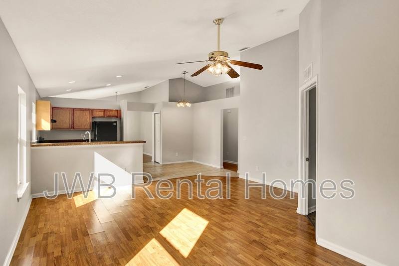 House for rent at 8518 Maple St, Jacksonville, FL 32244