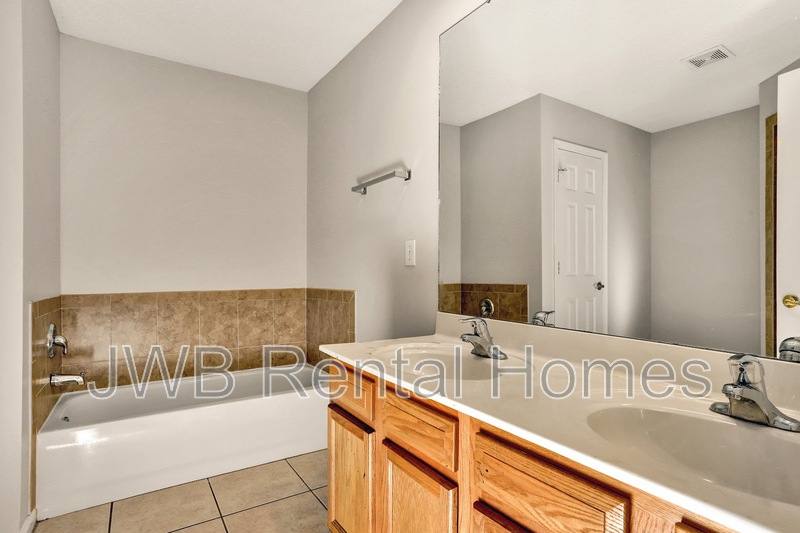 House for rent at 8518 Maple St, Jacksonville, FL 32244