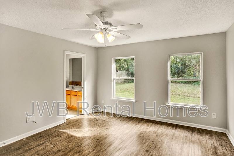 House for rent at 8518 Maple St, Jacksonville, FL 32244