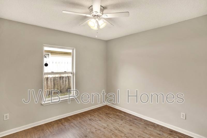 House for rent at 8518 Maple St, Jacksonville, FL 32244