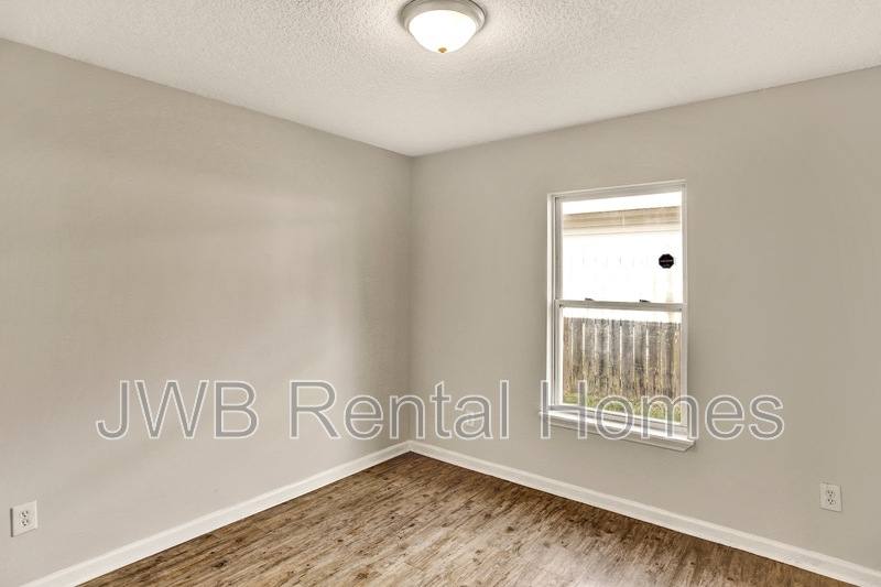 House for rent at 8518 Maple St, Jacksonville, FL 32244