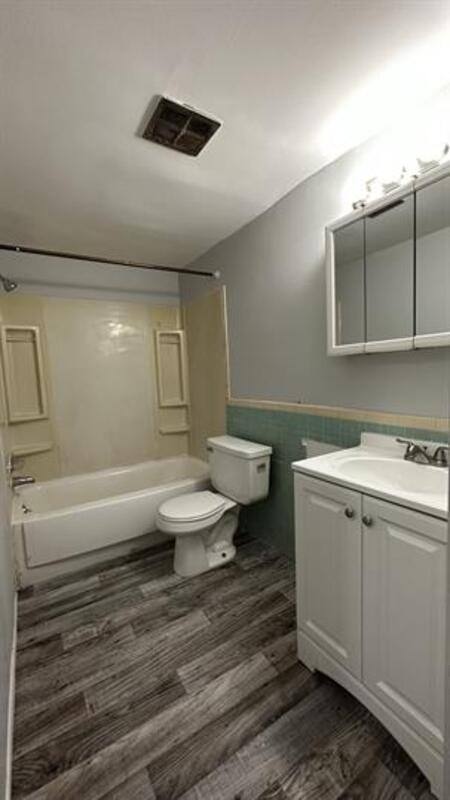 Apartment for rent at 35440 Brush #7, Wayne, MI 48184