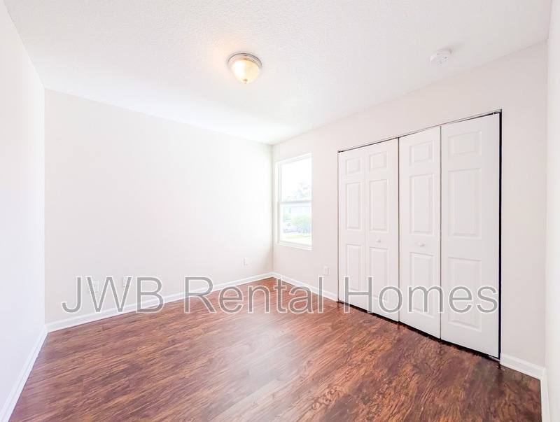 Townhouse for rent at 8419 McGirts Village Lane, Jacksonville, FL 32210