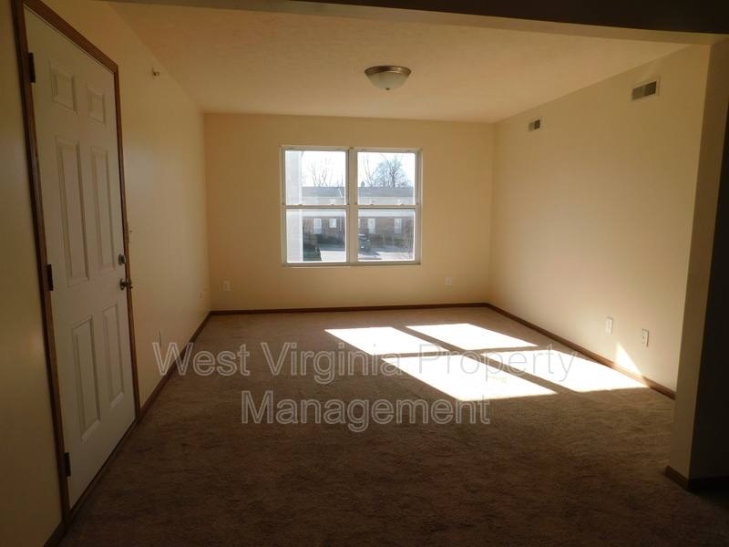 Apartment for rent at 210 Cardinal Way #76, Oak Hill, WV 25901