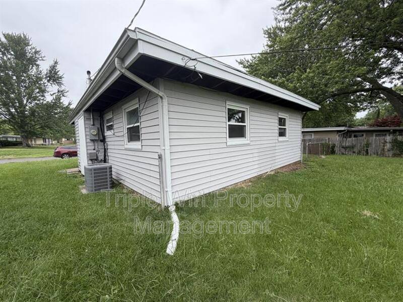 House for rent at 10 St Celeste, Florissant, MO 63031