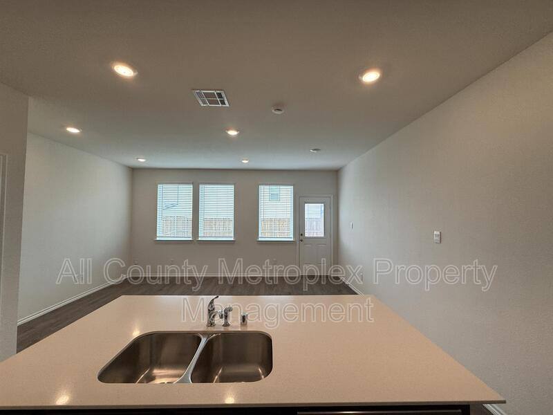 House for rent at 6114 Holly Spring Rd, Princeton, TX 75407