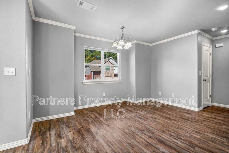 Apartment for rent at 1258 N Sicily Lane, Fayetteville, AR 72704