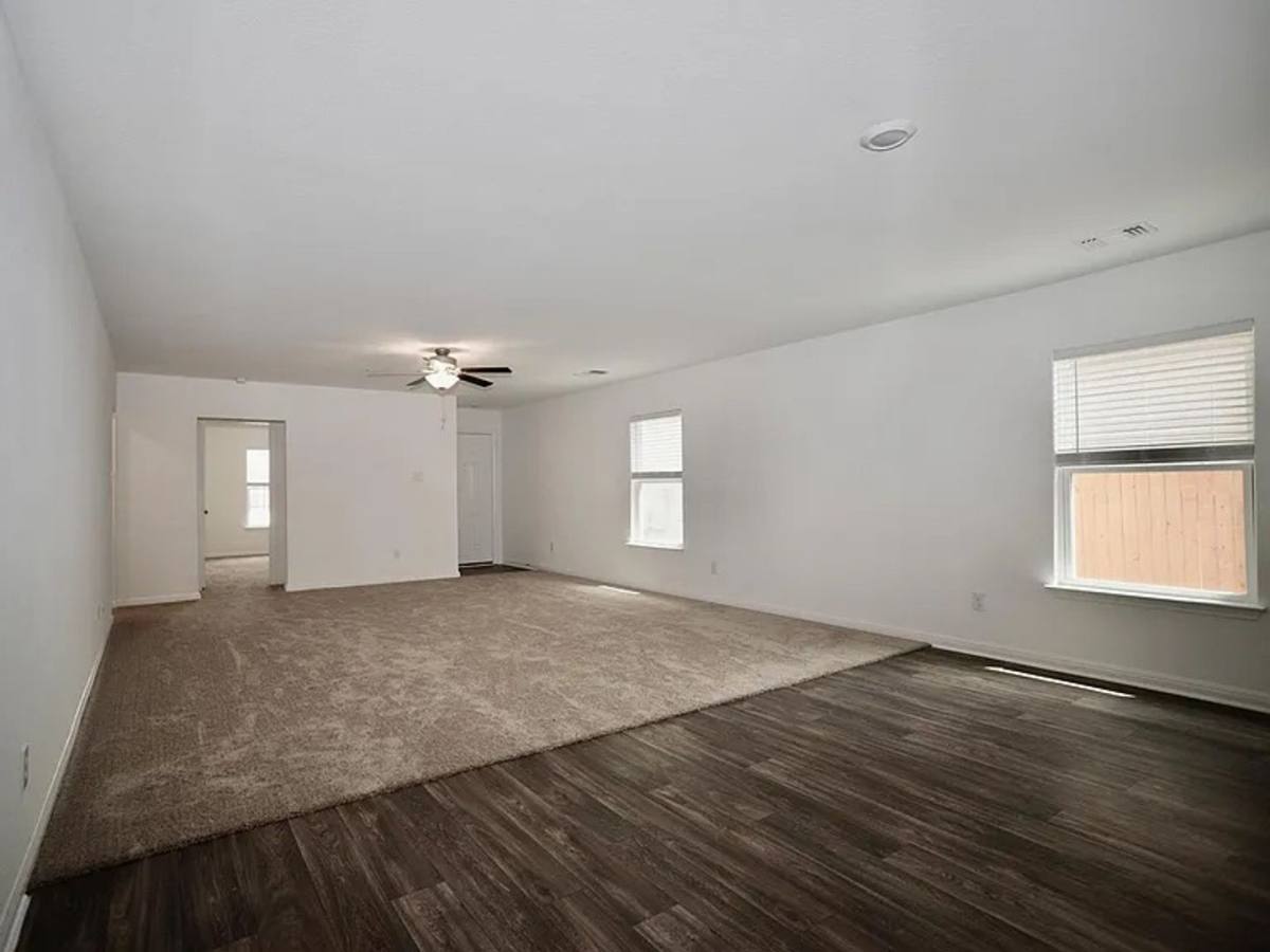 House for rent at 136 Maywood Lane, Jarrell, TX 76537