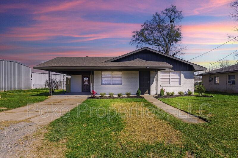 House for rent at 628 Urban St, Sulphur, LA 70663
