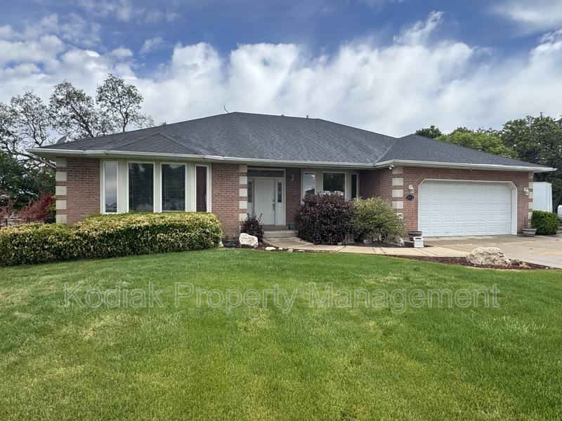 House for rent at 1673 E Webb Way, Layton, UT 84040