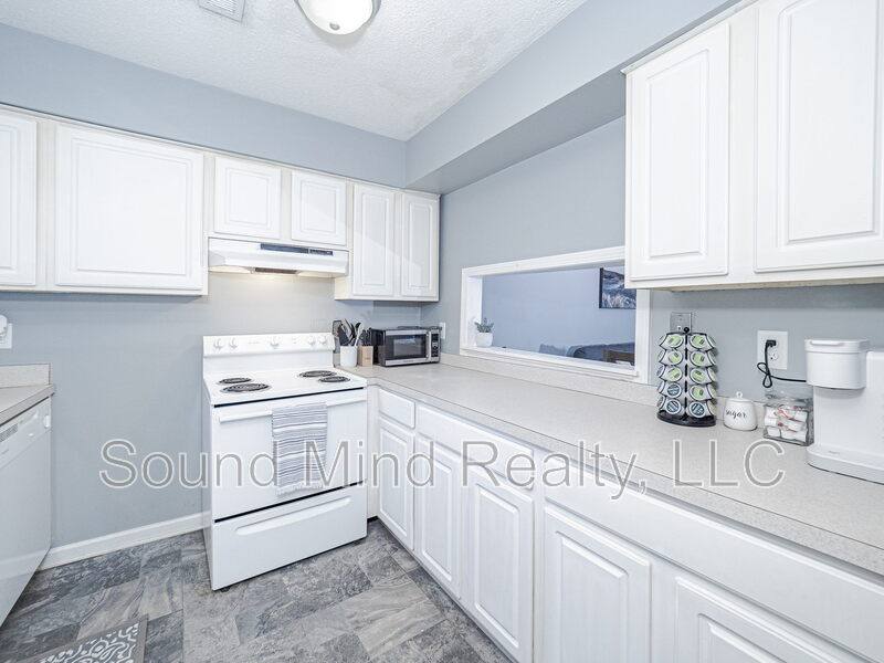 Townhouse for rent at 4249 Lake Ridge Dr #5-B, Raleigh, NC 27604