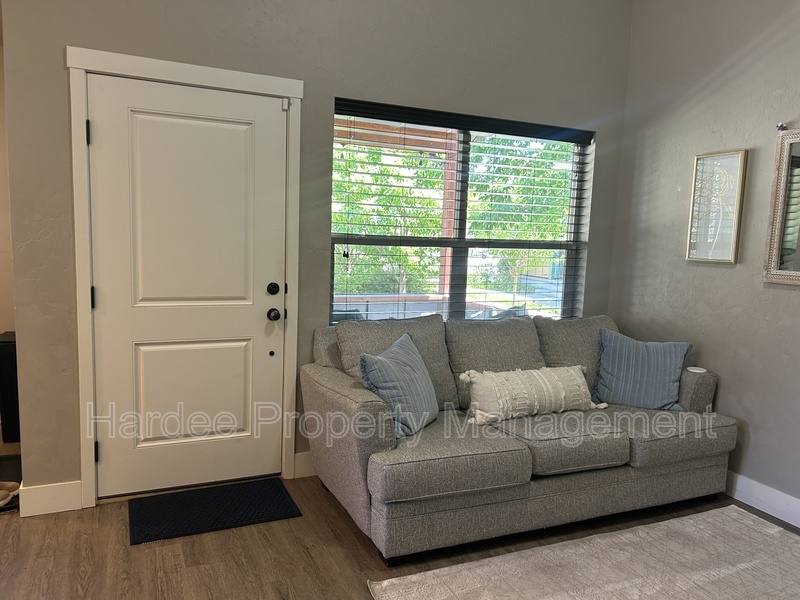 House for rent at 4315 N Adams St, Garden City, ID 83714