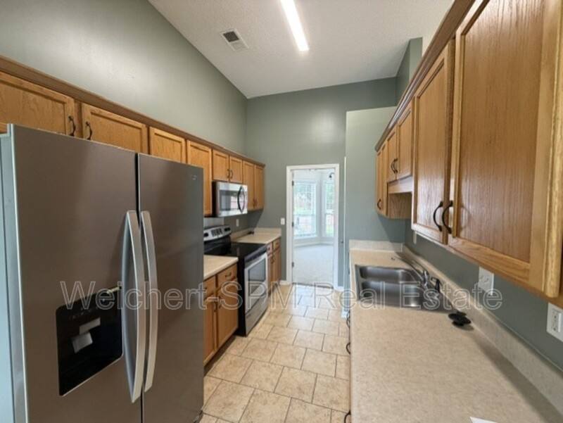 House for rent at 11245 Cashmere Woods Dr, Arlington, TN 38002