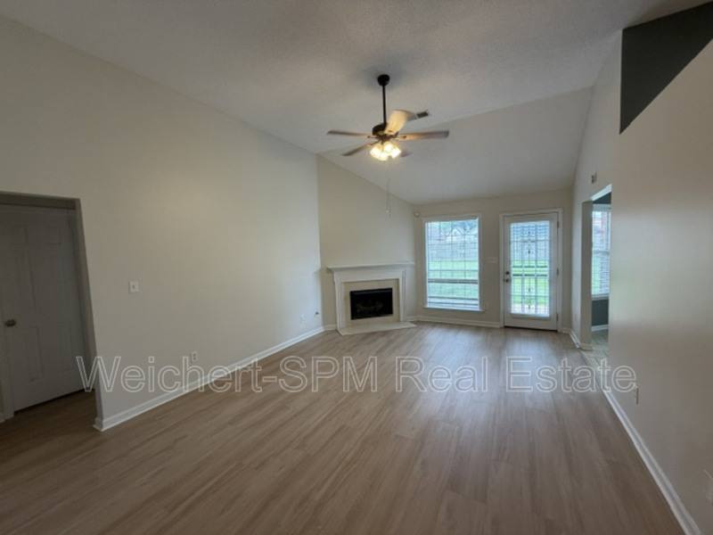 House for rent at 11245 Cashmere Woods Dr, Arlington, TN 38002