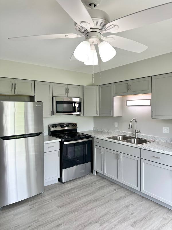 Townhouse for rent at 2030 Kevin Dr, Montgomery, IL 60538