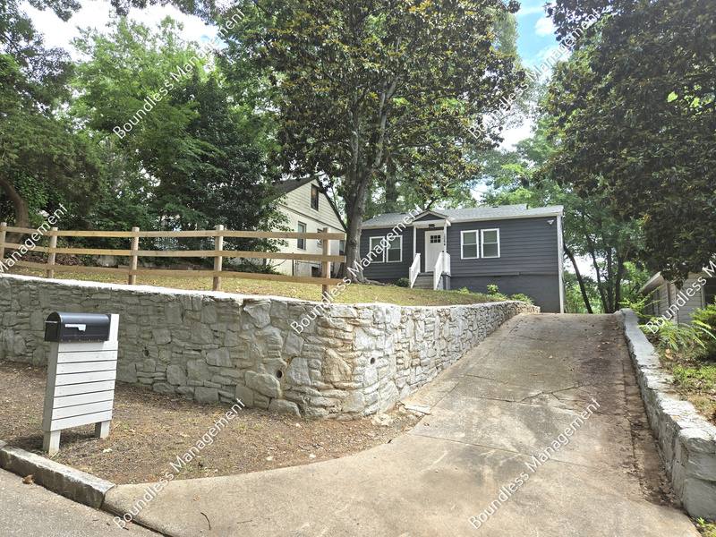 House for rent at 1064 Westmoor Dr NW, Atlanta, GA 30314