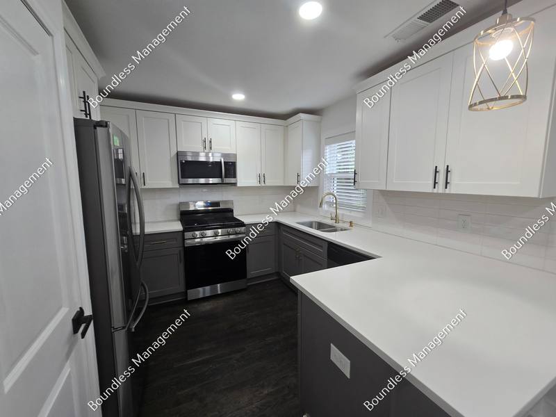 House for rent at 1064 Westmoor Dr NW, Atlanta, GA 30314