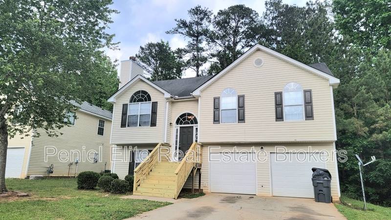 Apartment for rent at 3206 Diamond Bluff, Union City, GA 30291