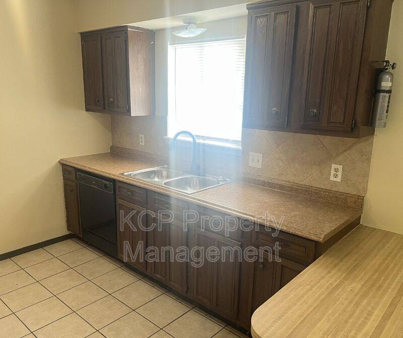 House for rent at 8516 S 35th Terrace, Fort Smith, AR 72908