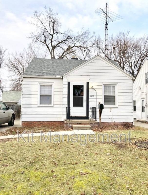 House for rent at 1338 Crestwood, Toledo, OH 43612