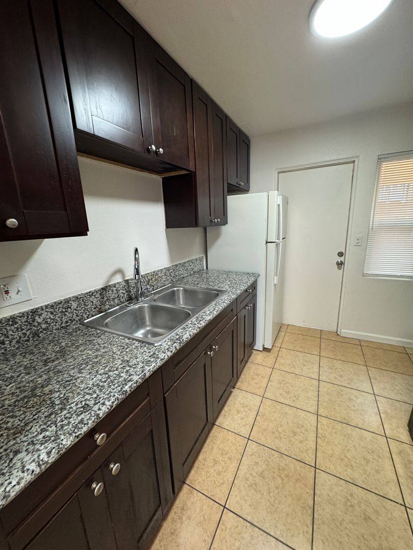 Apartment for rent at 4327 Altadena Ave, San Diego, CA 92115