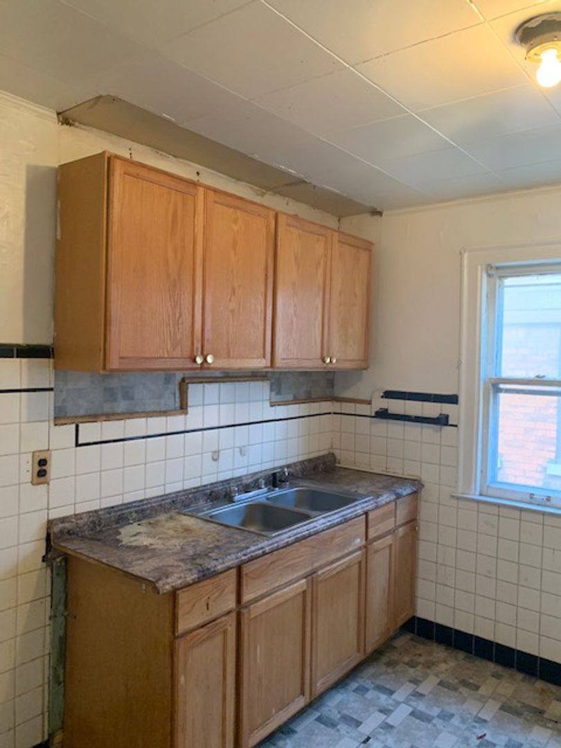 Apartment for rent at 15340 Hartwell, Detroit, MI 48227
