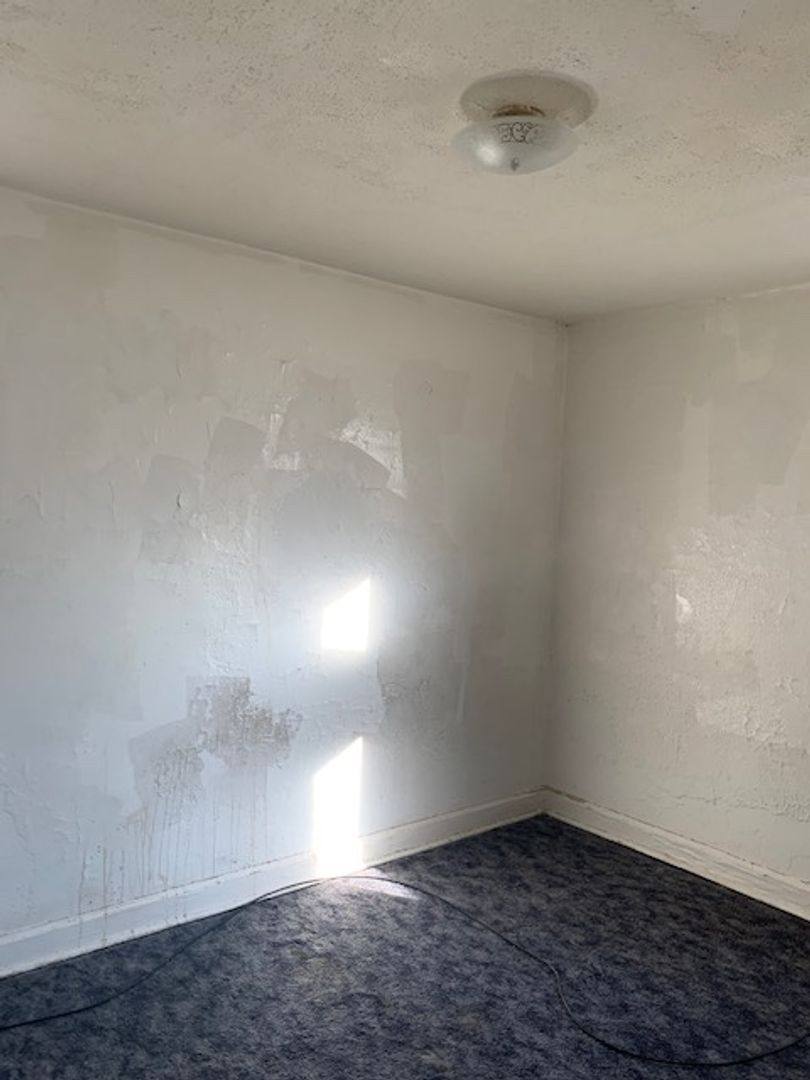 Apartment for rent at 15340 Hartwell, Detroit, MI 48227