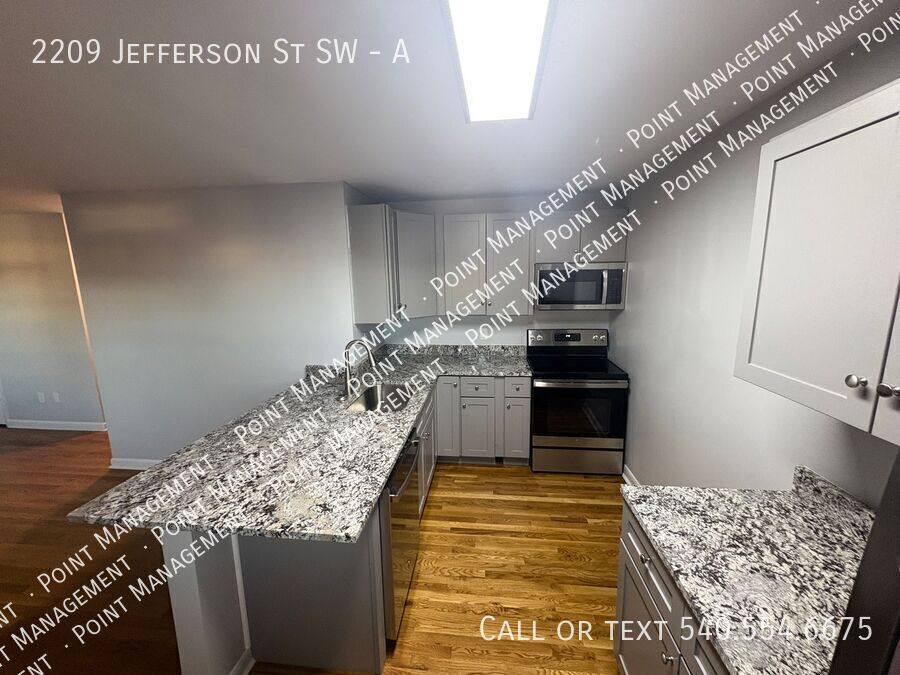 Apartment for rent at 2209 Jefferson St SW #A, Roanoke, VA 24014