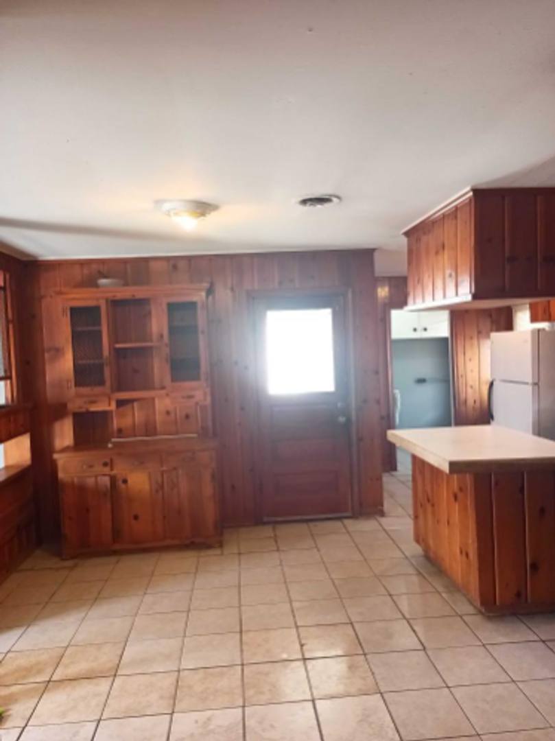 House for rent at 1711 Langford St, Greenville, TX 75401