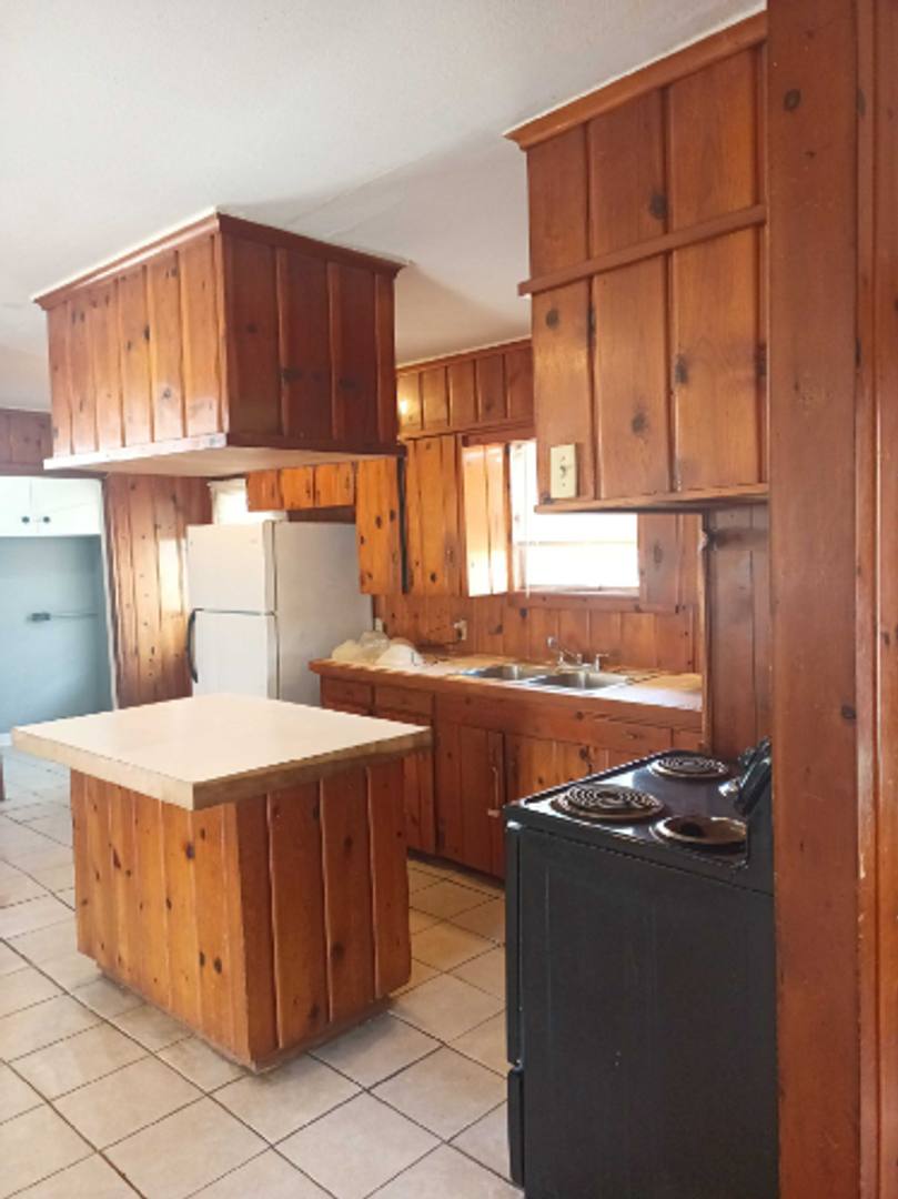 House for rent at 1711 Langford St, Greenville, TX 75401