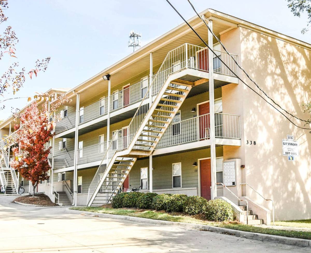 Apartment for rent at 338 W Glenn Ave, Auburn, AL 36830