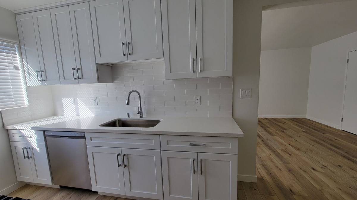 Apartment for rent at 1155 Hacienda Place, West Hollywood, CA 90069