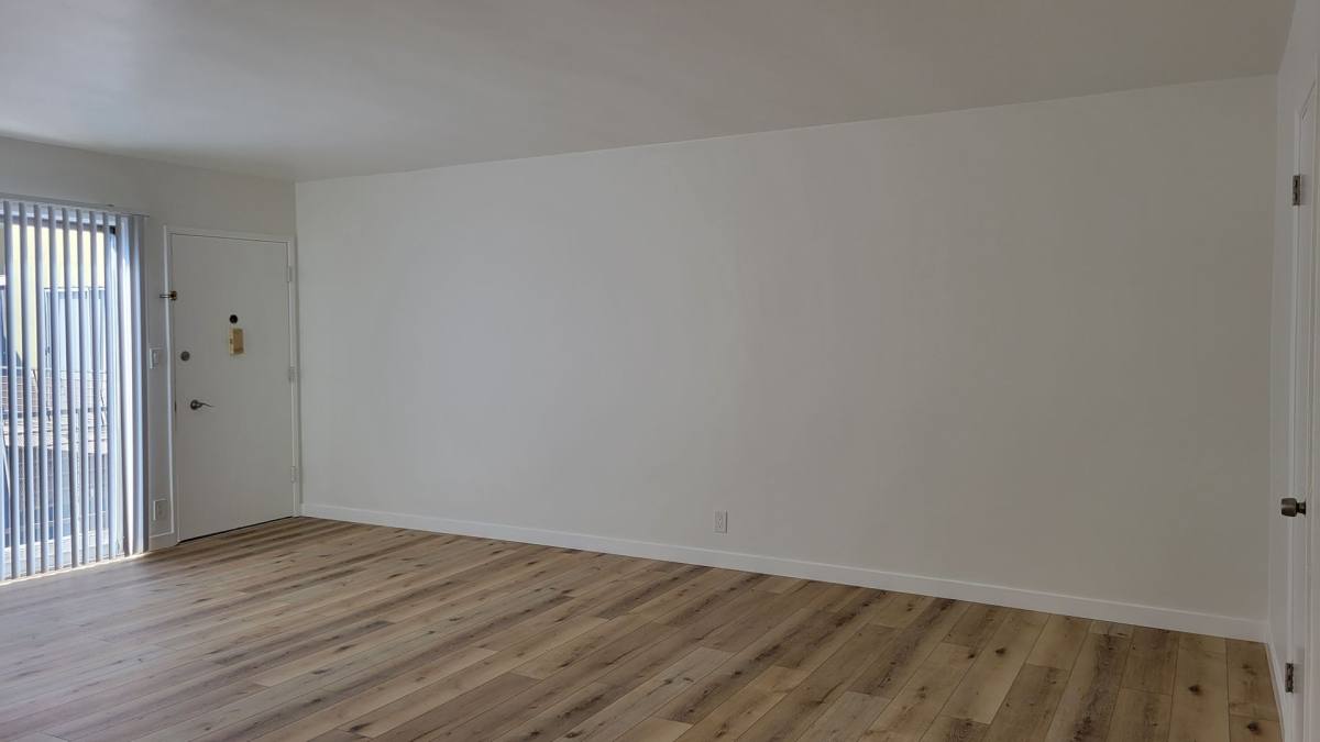 Apartment for rent at 1155 Hacienda Place, West Hollywood, CA 90069