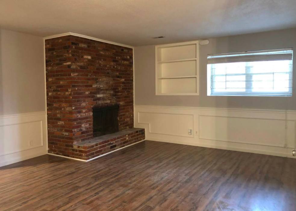 Apartment for rent at 4410 Jarboe St #11, Kansas City, MO 64111