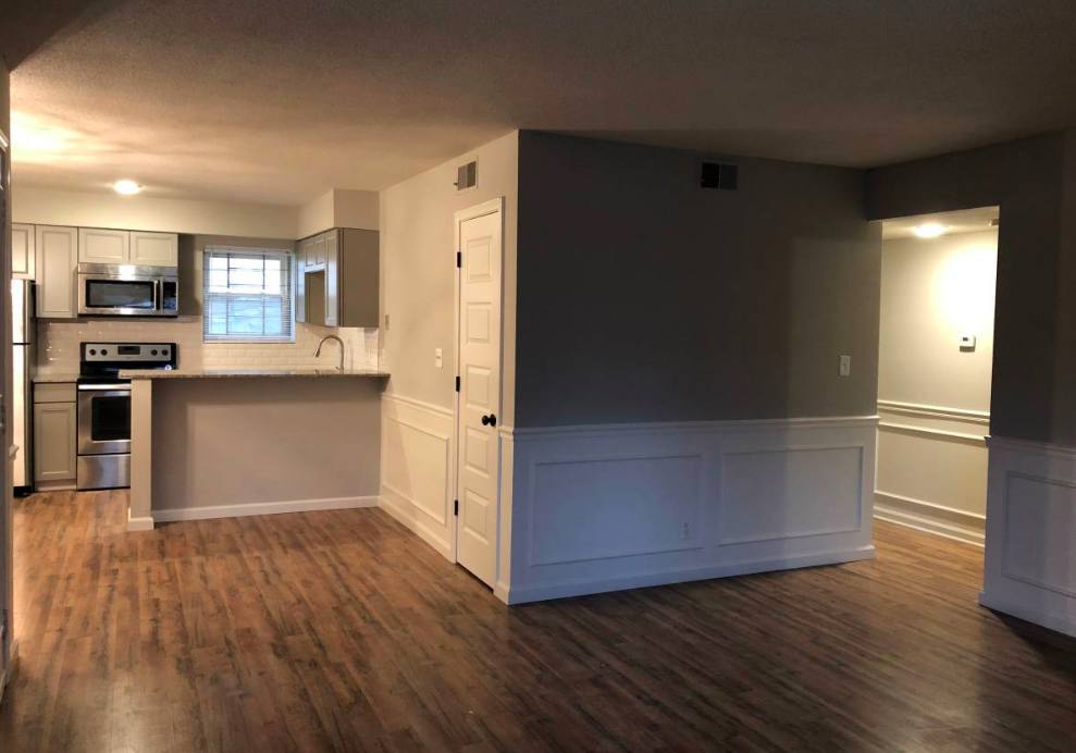 Apartment for rent at 4410 Jarboe St #11, Kansas City, MO 64111