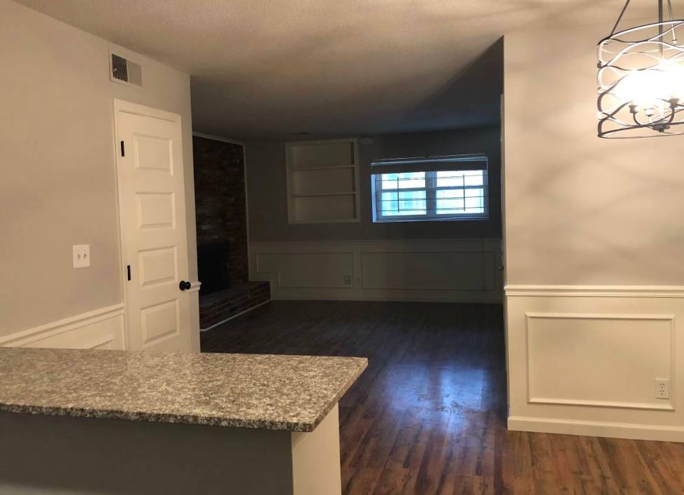 Apartment for rent at 4410 Jarboe St #11, Kansas City, MO 64111
