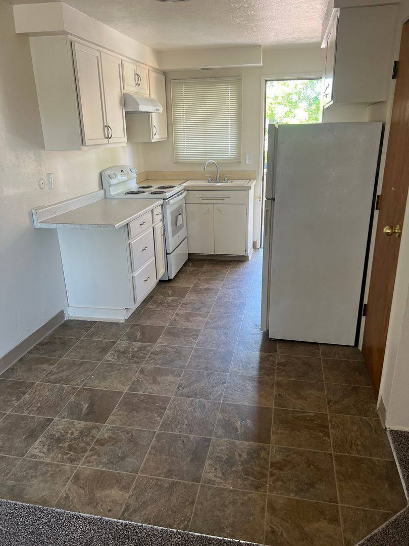 Apartment for rent at 4580 Aster St, Springfield, OR 97478