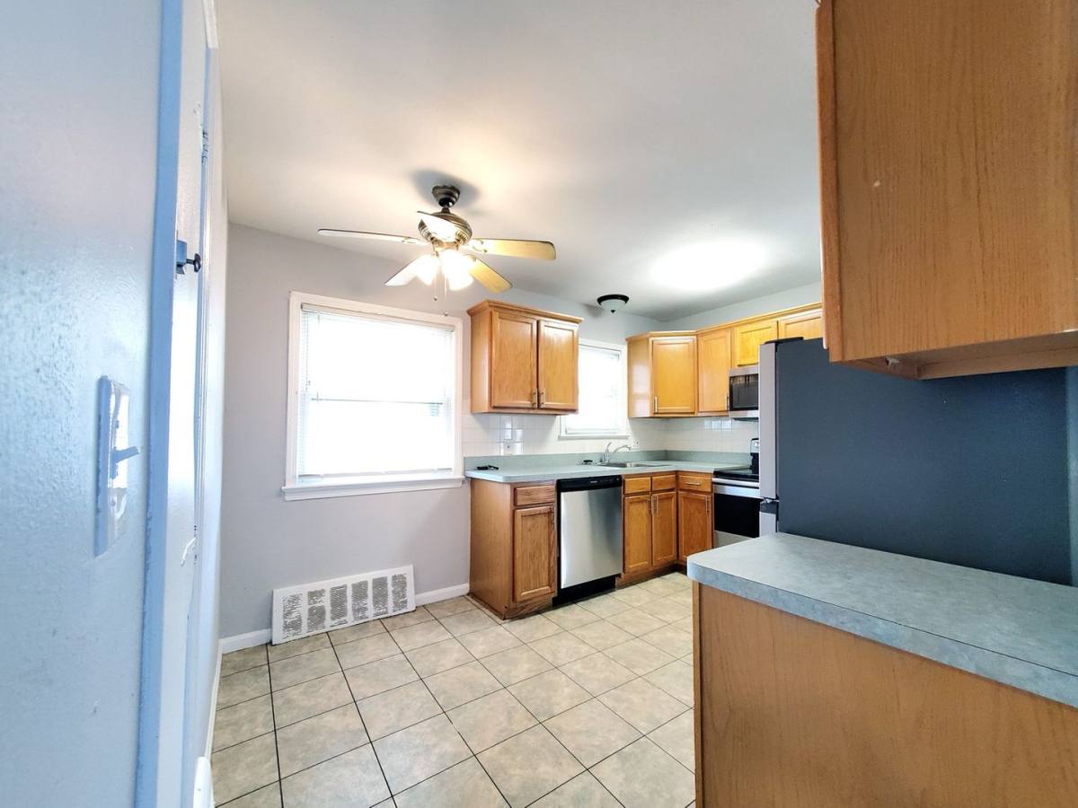 House for rent at 18512 Lewis Dr, Maple Heights, OH 44137