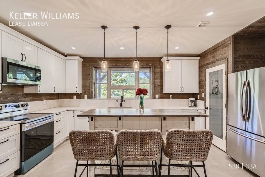 House for rent at 9170 Frank Rd, Larkspur, CO 80118