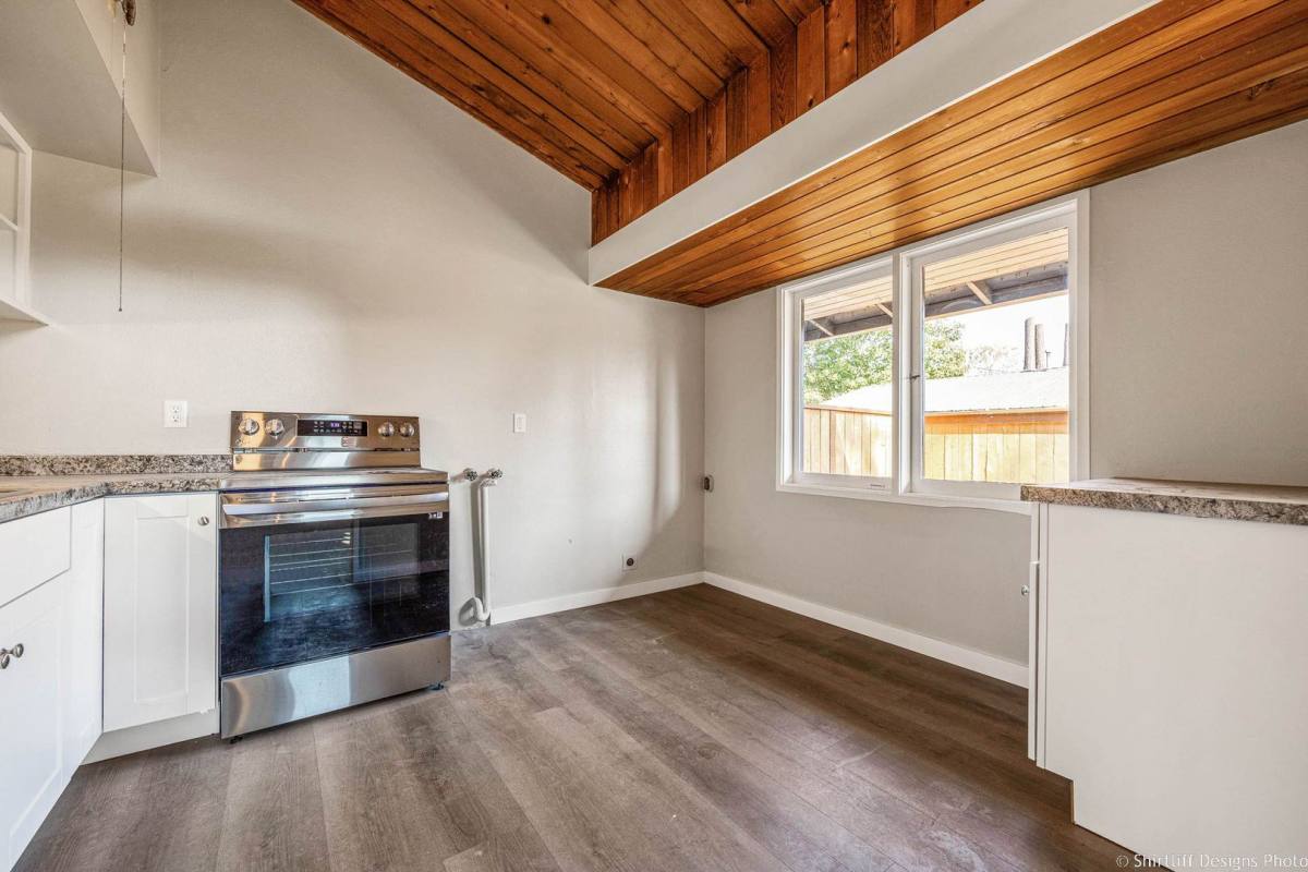 Apartment for rent at 1208 Birch Ave 1-8, Cottage Grove, OR 97424