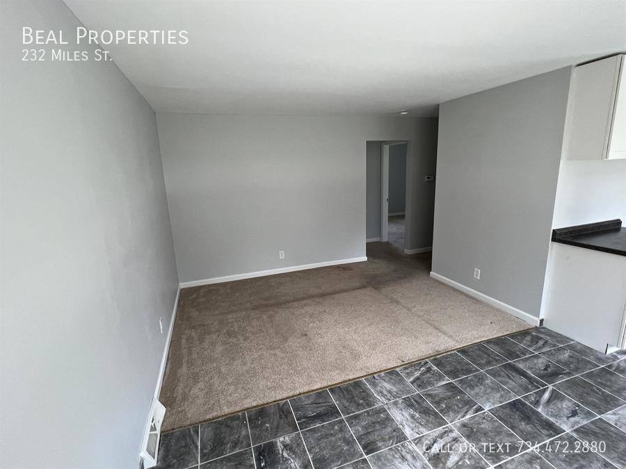 Apartment for rent at 232 Miles St, Ypsilanti, MI 48198