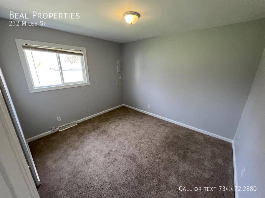 Apartment for rent at 232 Miles St, Ypsilanti, MI 48198