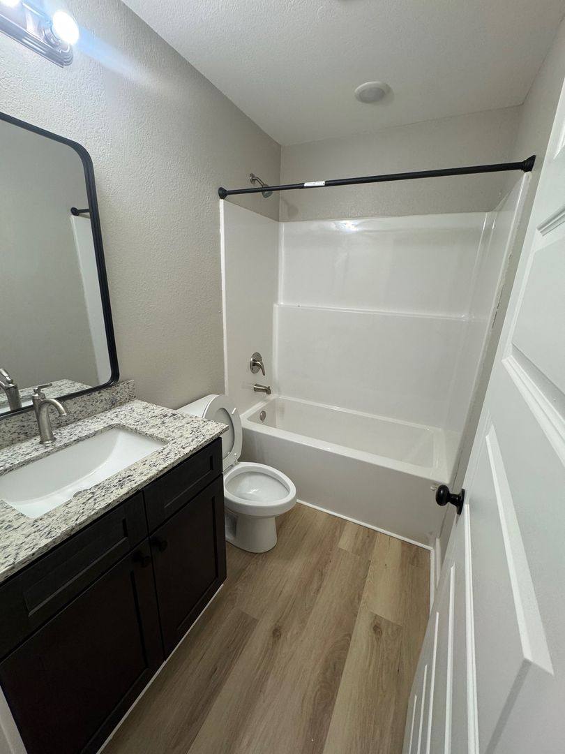 Apartment for rent at 3802 Hollis Dr, Van Buren, AR 72956