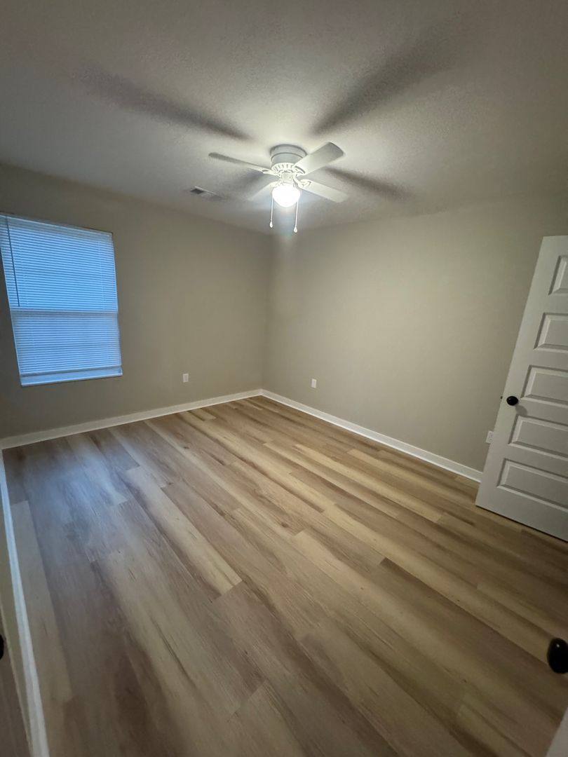 Apartment for rent at 3802 Hollis Dr, Van Buren, AR 72956