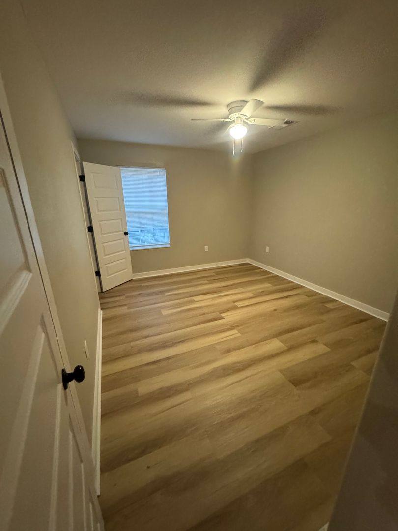 Apartment for rent at 3802 Hollis Dr, Van Buren, AR 72956