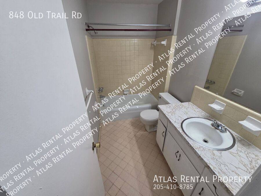 House for rent at 848 Old Trail Rd, Birmingham, AL 35215