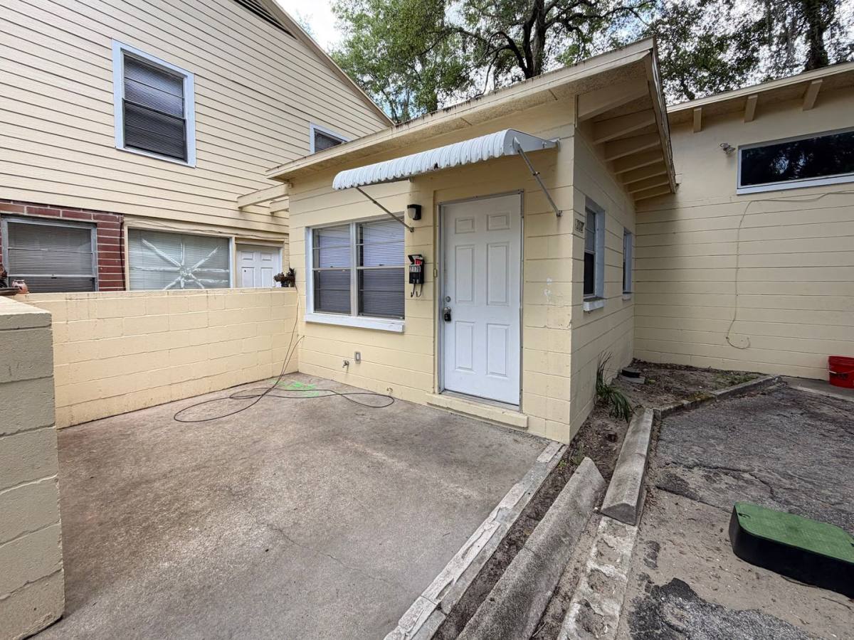 Apartment for rent at 217-219 NW 3rd Ave, Gainesville, FL 32601