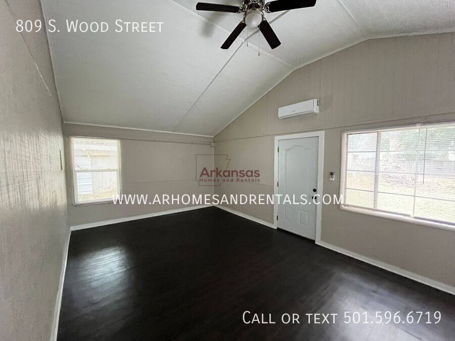 House for rent at 809 S Wood St, Stuttgart, AR 72160